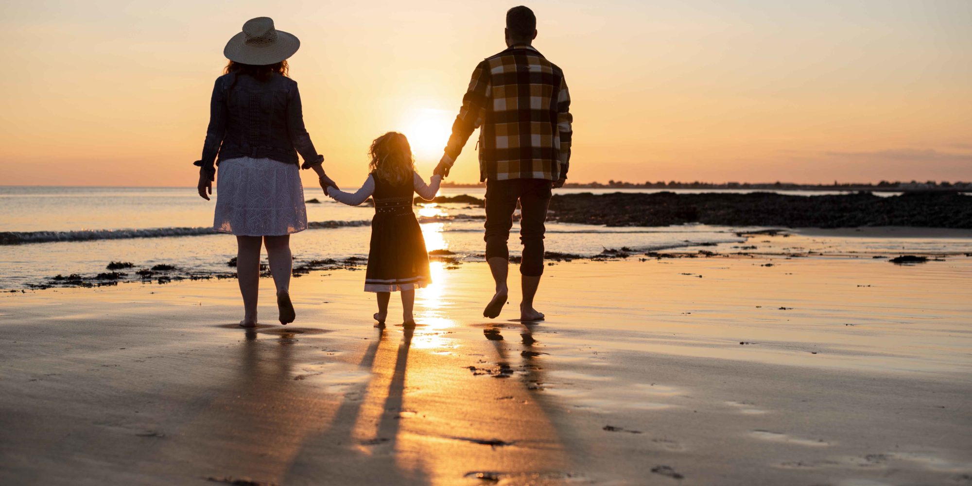 en-famille-a-la-plage-damgan