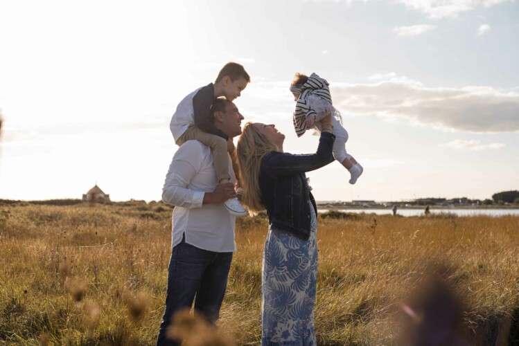 famille-coucher-de-soleil