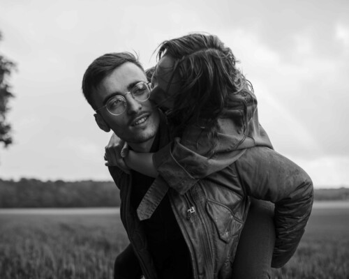 bisou-sur-la-joue-lifestyle