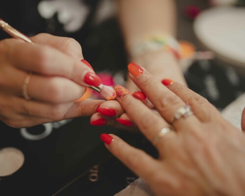 détails-prothésiste-ongulaire-corporate